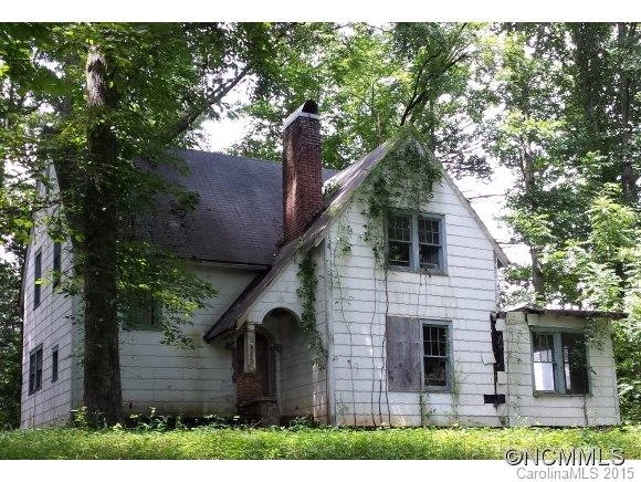 99 Forest Hills Circle
