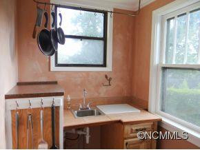 135 Pine Street - Photo 3