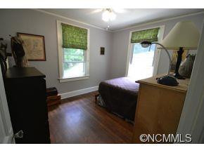 8 Enka Pine Street - Photo 14