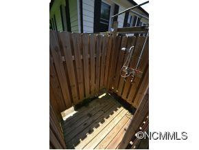 8 Enka Pine Street - Photo 22