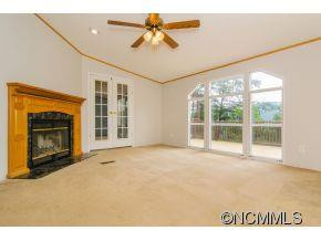 106 Mos Way - Photo 8