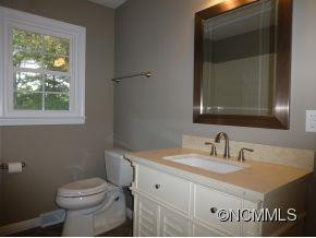 203 DIXON DRIVE - Photo 10