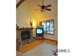 41 Susan Dr - Photo 8