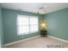 406 Oak Tree Lane - Photo 16