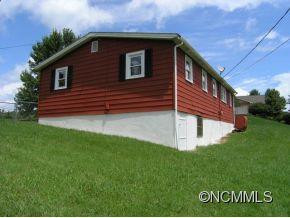 1340 Alexander Road - Photo 2
