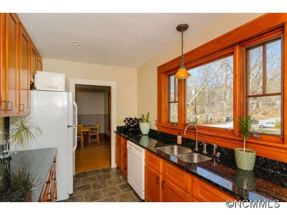 191 Oak Terrace - Photo 11