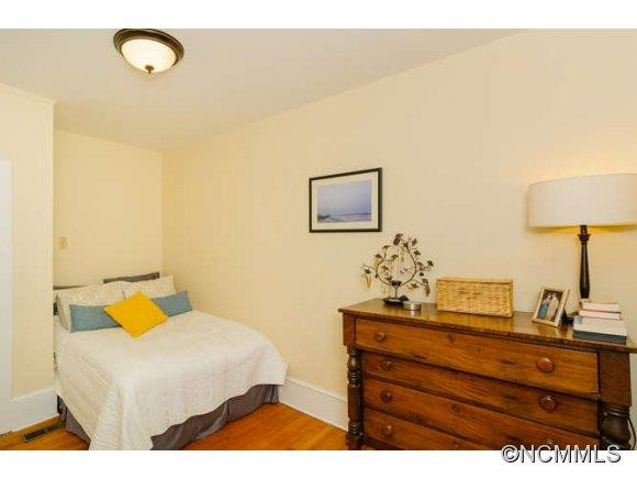 191 Oak Terrace - Photo 17