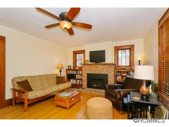 191 Oak Terrace - Photo 7
