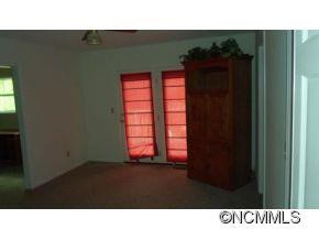 373 Fox Trace - Photo 11