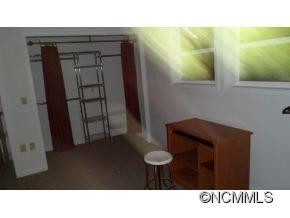 373 Fox Trace - Photo 9