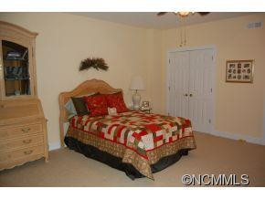 606 Carriage Commons Drive - Photo 16