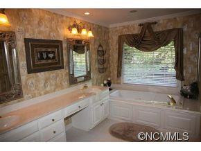 212 Fairforest Drive - Photo 14