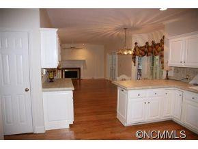 212 Fairforest Drive - Photo 9