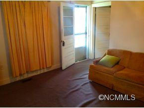 109 Fifth C Street - Photo 2