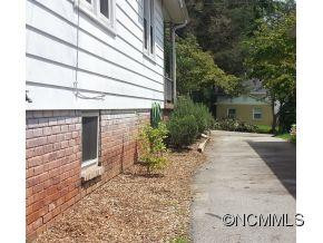 105 Norwood Avenue - Photo 9