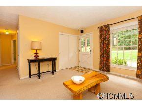 22 Lancelot Lane - Photo 3