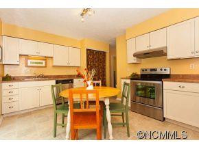 22 Lancelot Lane - Photo 4