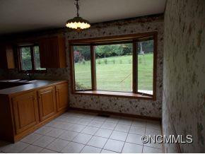 35 AMBER DRIVE - Photo 6