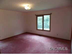 35 AMBER DRIVE - Photo 7