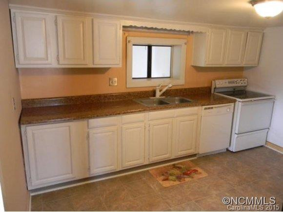 165 RAY STREET - Photo 3