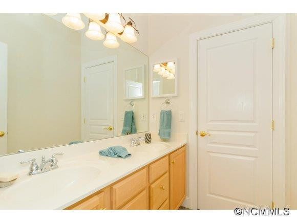 682 Salisbury Road - Photo 15