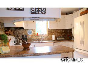 846 BONE CAMP RD - Photo 10