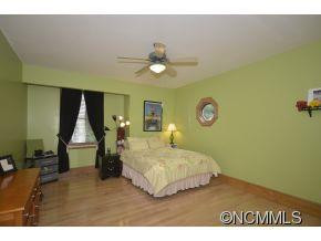 201 Old Country Road - Photo 15
