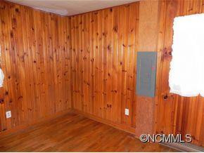255 Red Bank - Photo 4