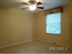 130 S Hillside Street - Photo 14