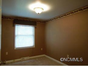 130 S Hillside Street - Photo 15