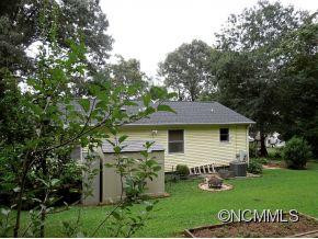 130 S Hillside Street - Photo 17