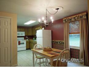 130 S Hillside Street - Photo 4
