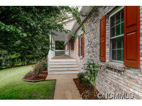 28 Justin Drive - Photo 2