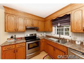 28 Justin Drive - Photo 11