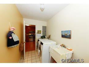 28 Justin Drive - Photo 13