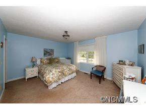 28 Justin Drive - Photo 14