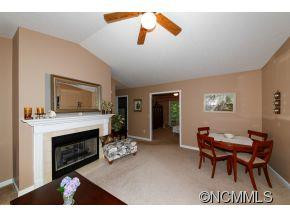 28 Justin Drive - Photo 7