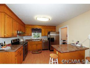 28 Justin Drive - Photo 10