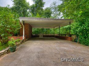 470 Lakey Gap Rd - Photo 2