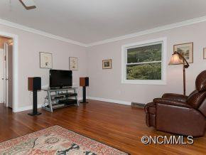 470 Lakey Gap Rd - Photo 5