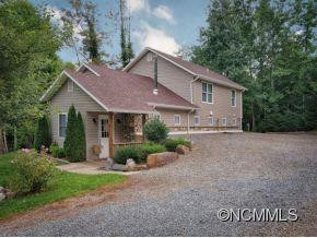 31 SKIPPING STONE WAY