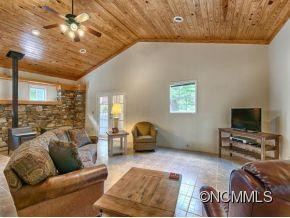 31 SKIPPING STONE WAY - Photo 5