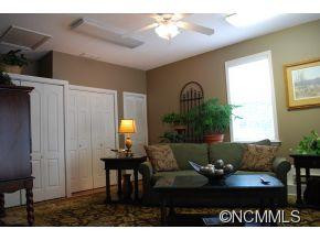 102 Southwick Court - Photo 12