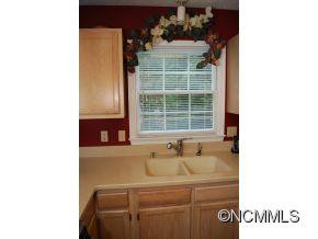 102 Southwick Court - Photo 15