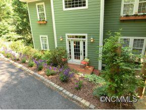 209 Laurel Ridge Road - Photo 2