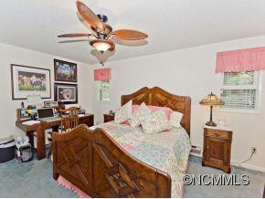 354 SUMMIT DRIVE - Photo 7