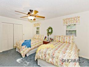 354 SUMMIT DRIVE - Photo 8