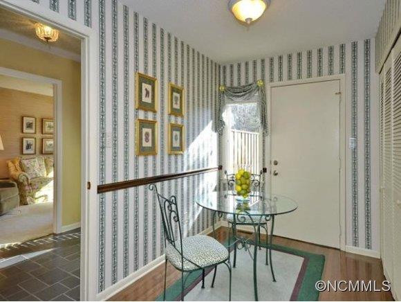 466 Crowfields Drive - Photo 8