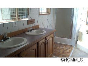 18 Kayce Drive - Photo 11