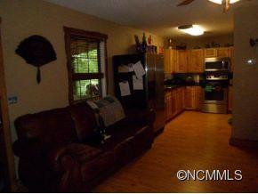 218 Dehart Mill Rd - Photo 2